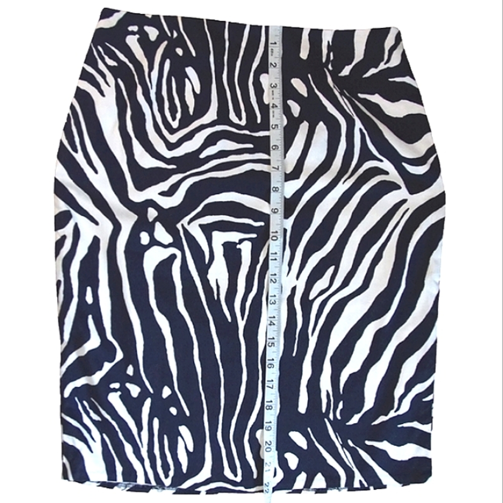 Jones Wear Stretch Skirt Size 4 Navy Blue and White - Picture 4 of 8